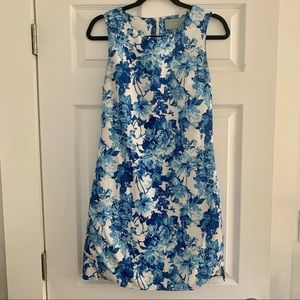 Skies Are Blue flowered dress - small